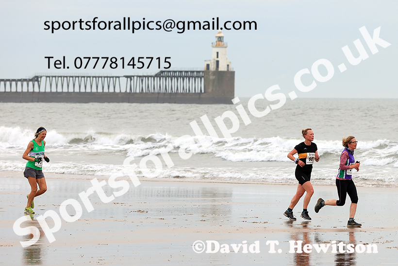 The 2024 Blyth Beach Run, Northumberland.   Photo: David T. Hewitson/Sports for All Pics